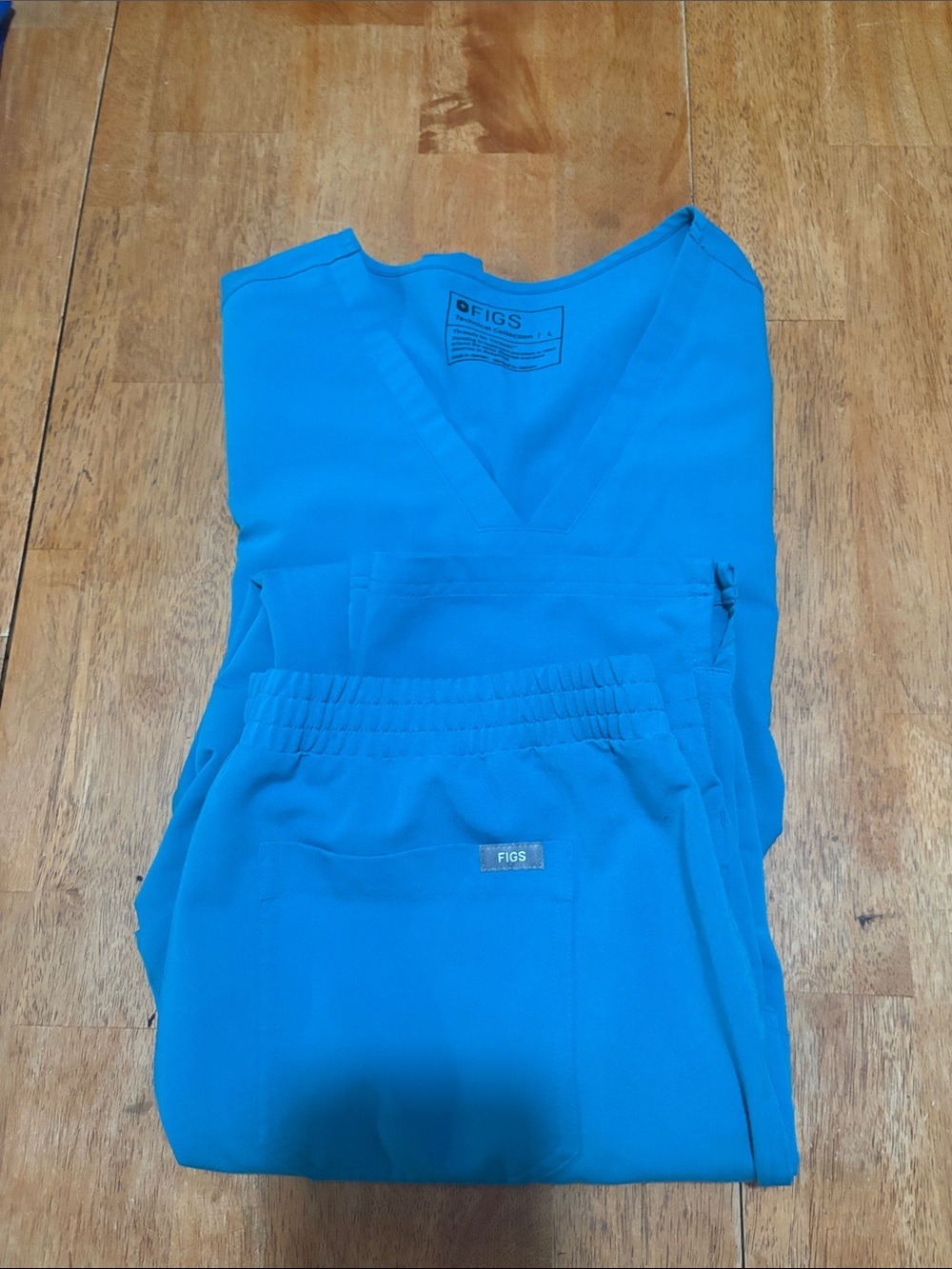 Figs Women’s Scrub set Teal